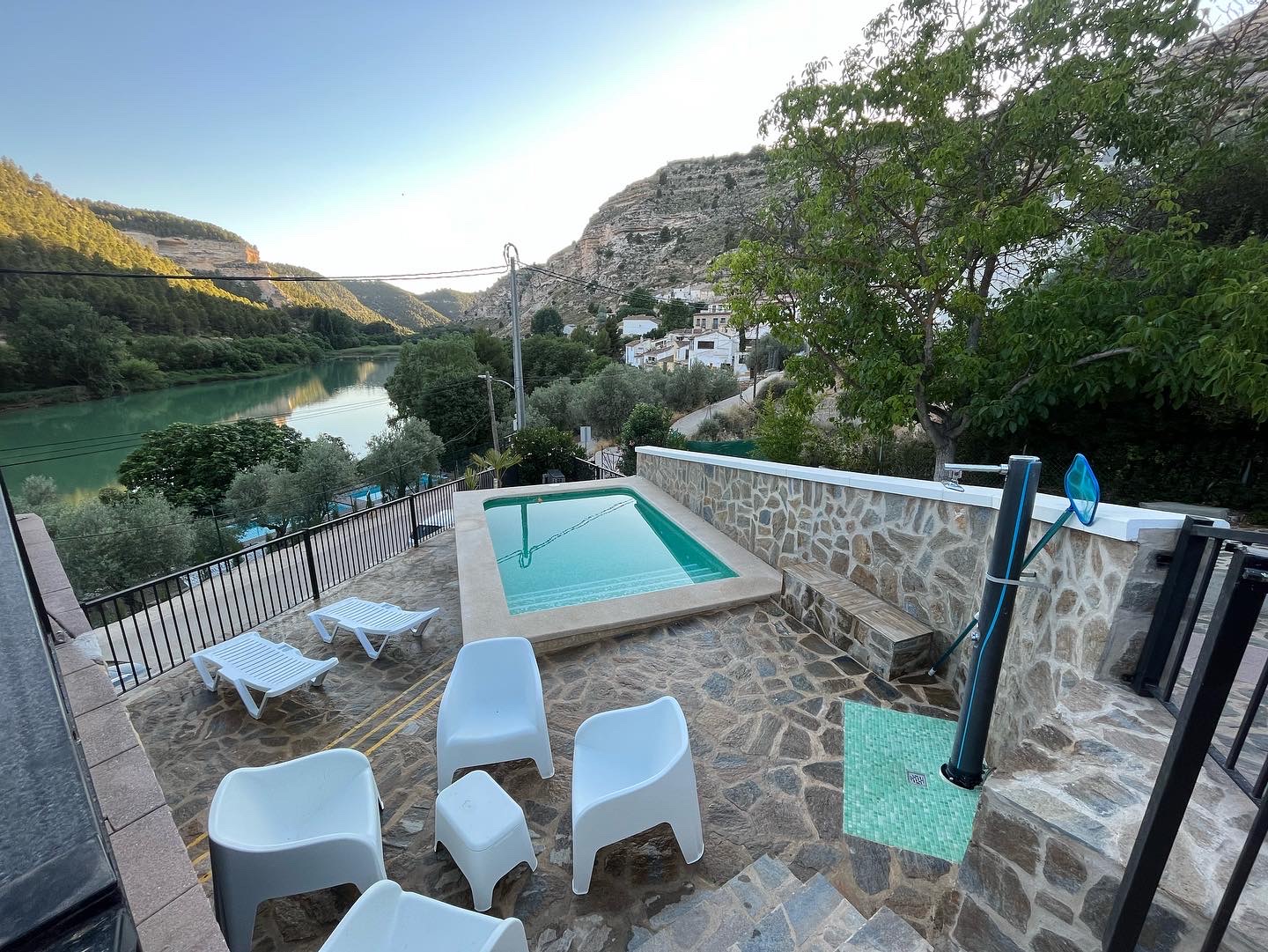 Seguridad y Ducha Solar